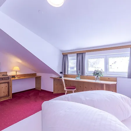 Sonnenheim Hotel St. Anton am Arlberg