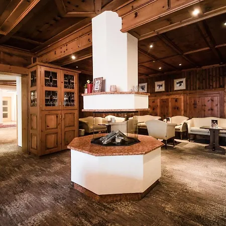 ホテル Sonnenheim サンクト・アントン・アム・アールベルク