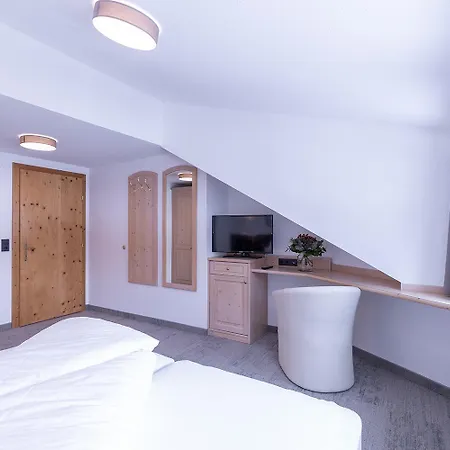Sonnenheim Hotel 4*