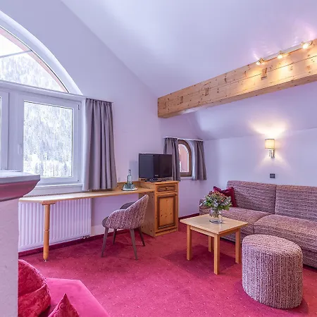 Hotel Sonnenheim 4*